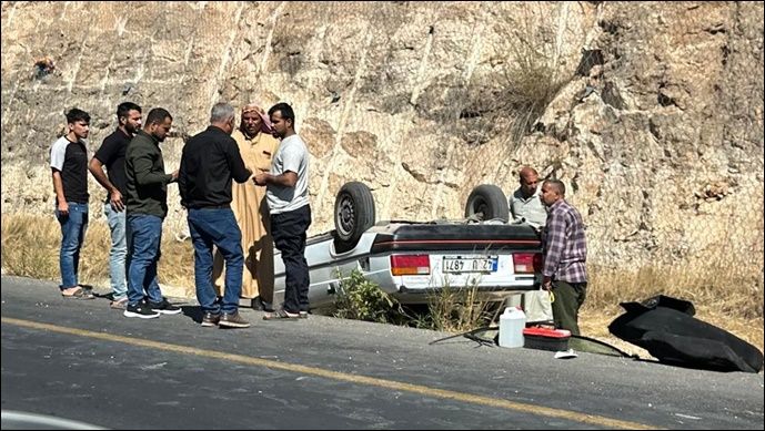 Eyyubiye’de Kaza: Takla Atan Araçta İki Yaralı