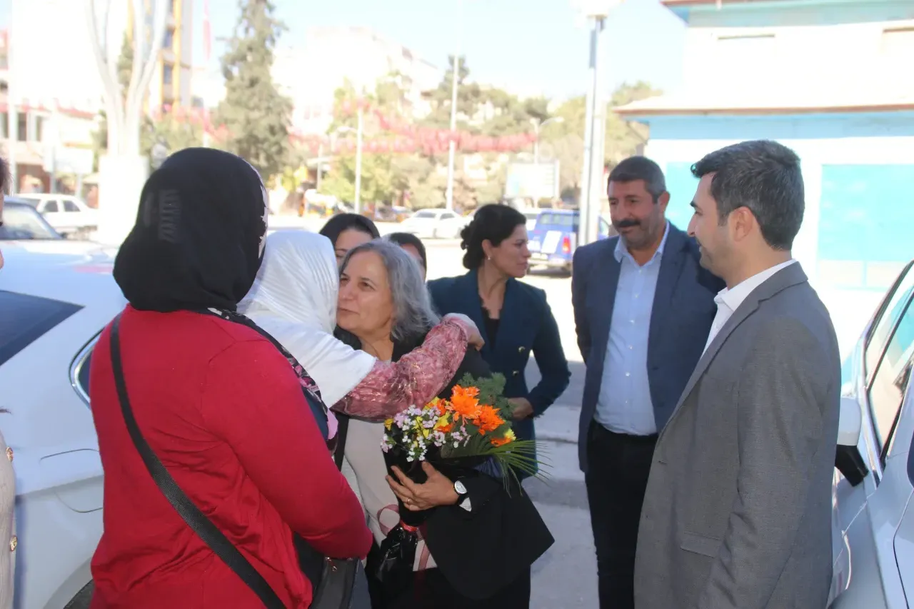 Gülten Kışanak ve Ahmet Türk’ten Emine Şenyaşar ve Ailesine Ziyaret