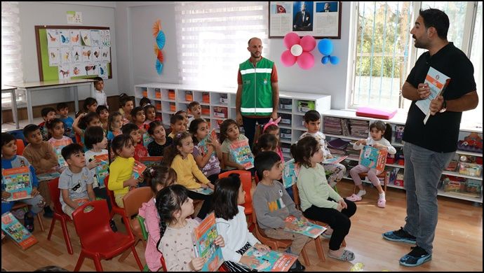 Minikler, Haliliye Belediyesi İle Hem Eğleniyor Hem Öğreniyor