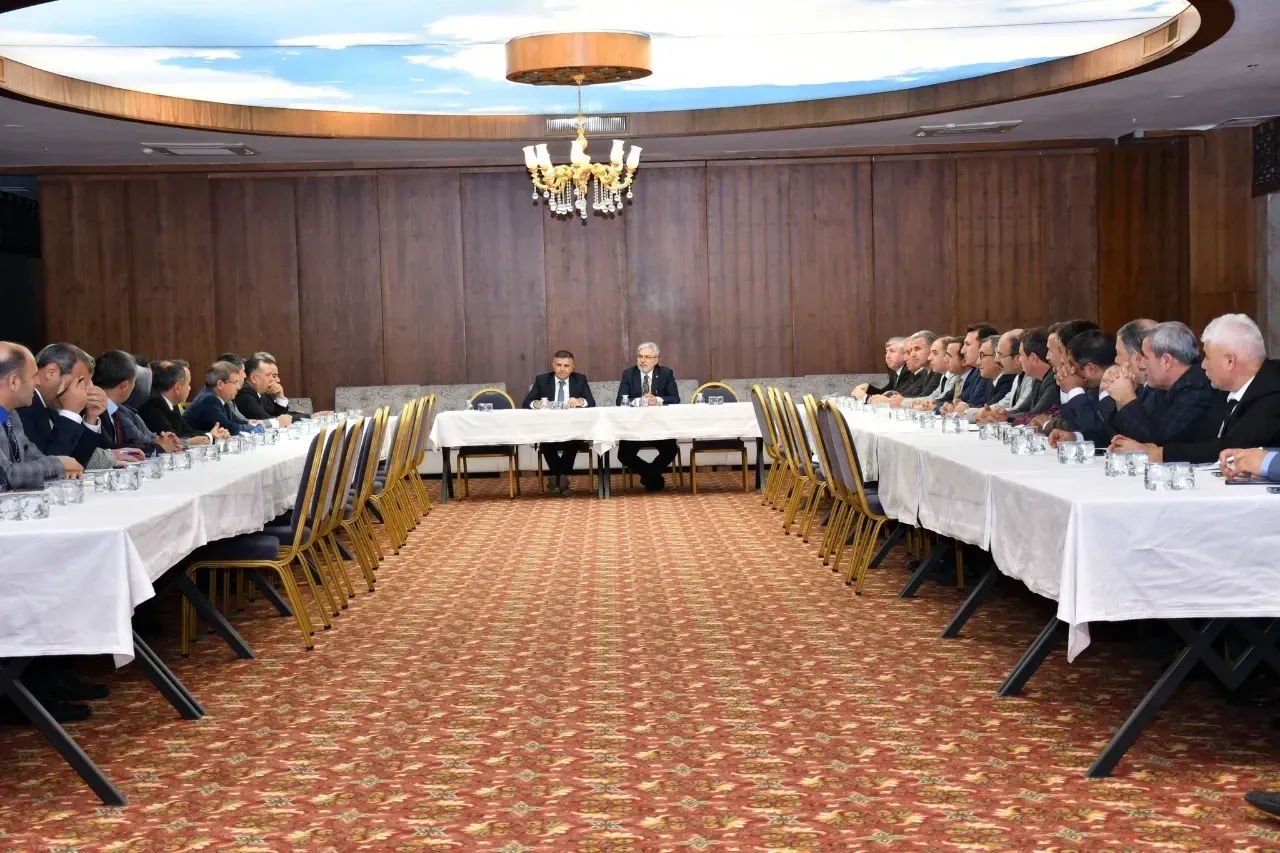 Bakan Yardımcısı Yelkenci Şanlıurfa’da Eğitim Değerlendirme Toplantısı Gerçekleştirdi