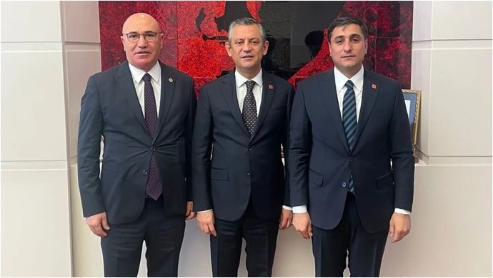 CHP Şanlıurfa Heyeti, Genel Başkan Özgür Özel’i Ziyaret Etti