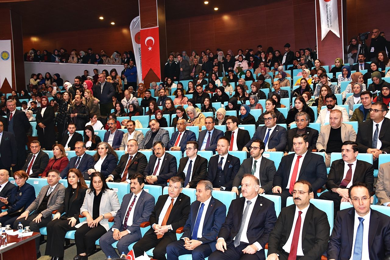 Harran Üniversitesi “Yetenek Her Yerde” Güneydoğu Kariyer Fuarı’na Ev Sahipliği Yaptı
