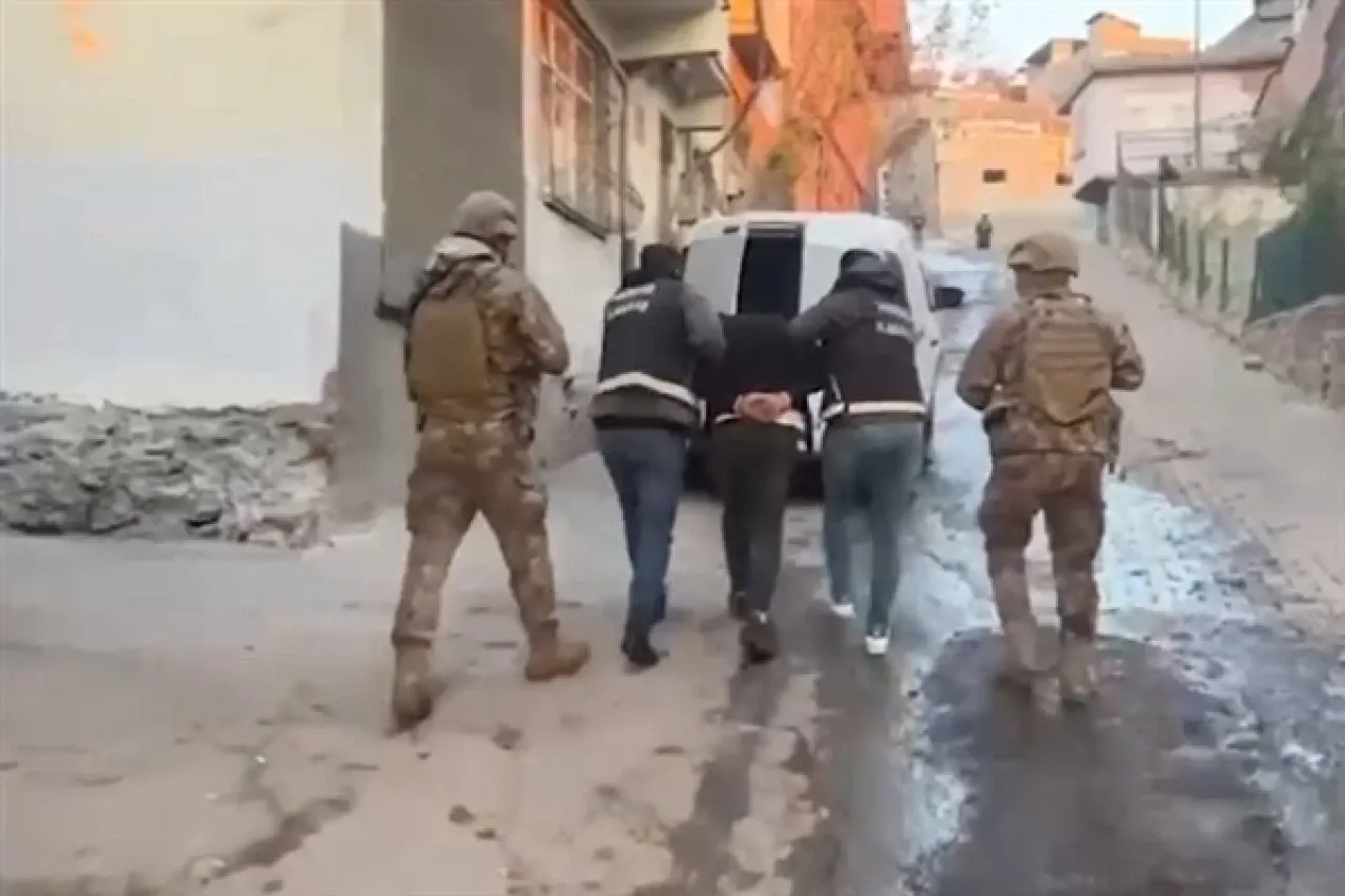 “Narkokapan-3” operasyonlarında 595 şüpheli yakalandı