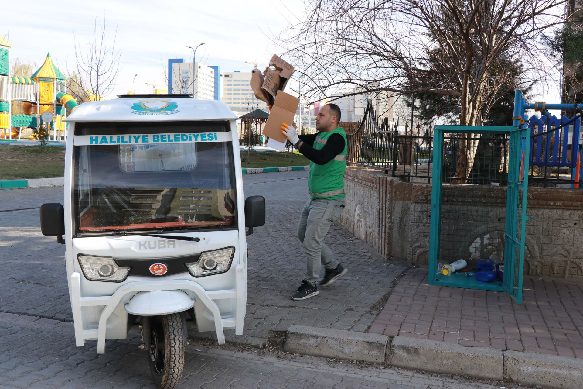Haliliye Belediyesi,yeni araç filosuyla çevre kirliliğini önlüyor