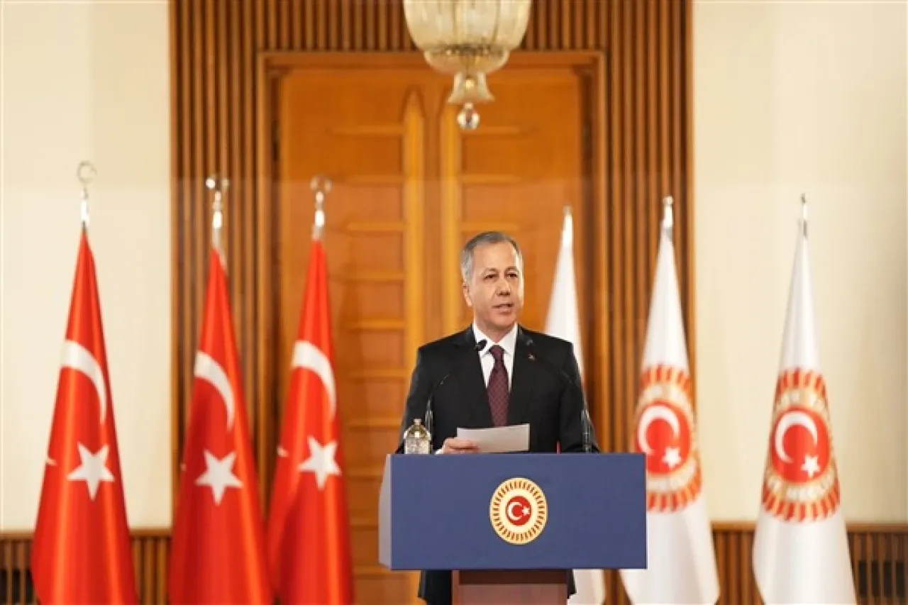 Bakan Yerlikaya: 801,5 kilogram uyuşturucu ele geçirdik