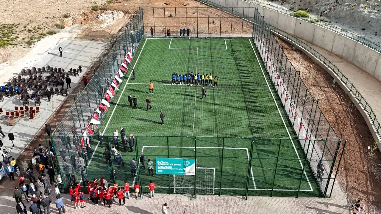 Karaköprü’ye Bir Spor Tesisi Daha Kazandırıldı