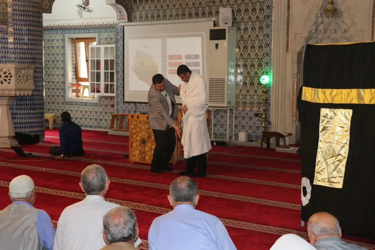 Şanlıurfa’da Hacı Adayları İçin Seminerler Düzenlenecek
