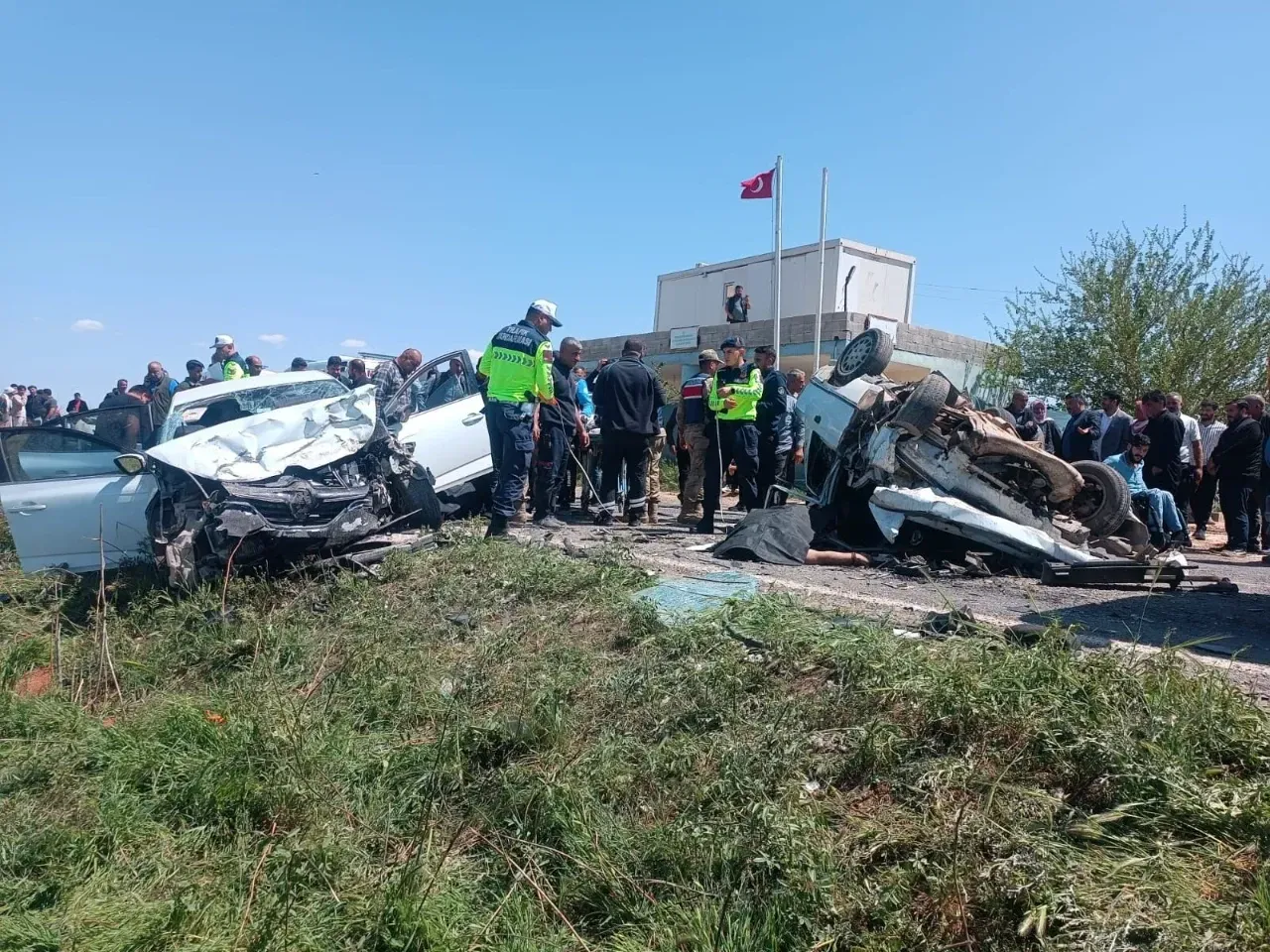 Şanlıurfa’da Trafik Kazası: 3 ölü (Güncellendi)