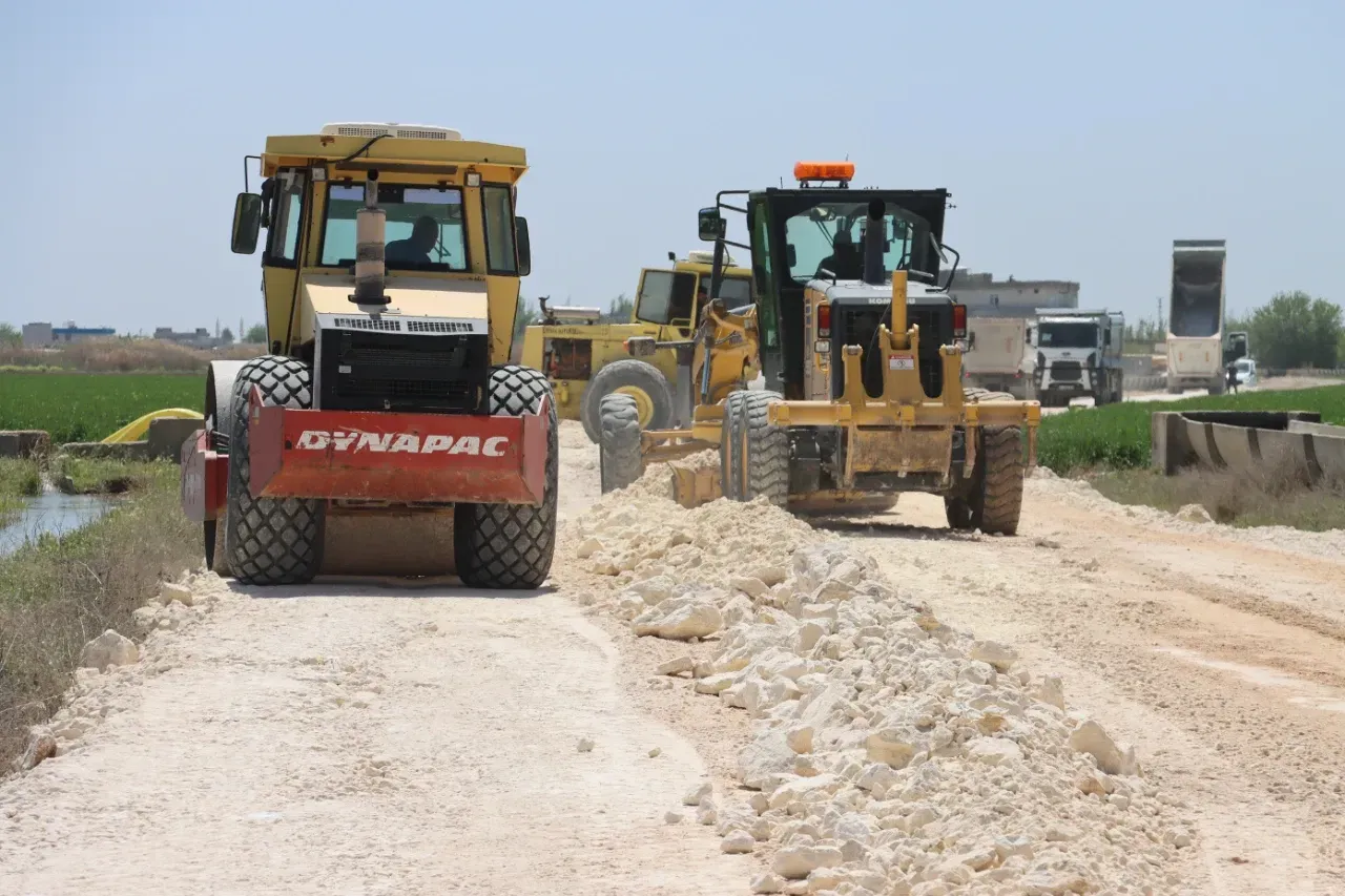Büyükşehir, Karayolları Standartlarında Yol Yapıyor