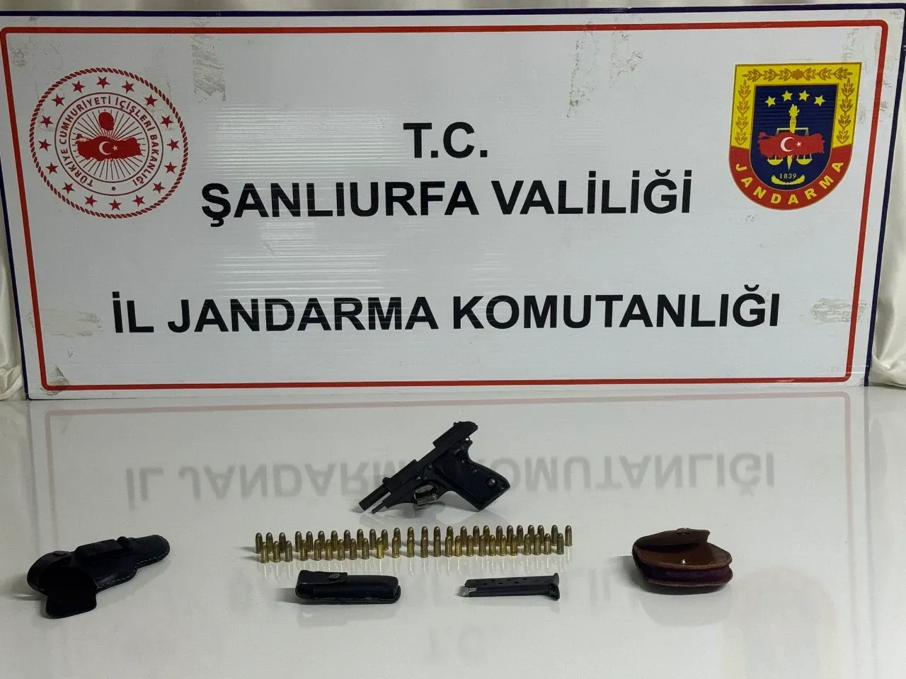 Şanlıurfa’da Ruhsatsız Silah Operasyonu: 5 Şüpheli Hakkında İşlem Başlatıldı