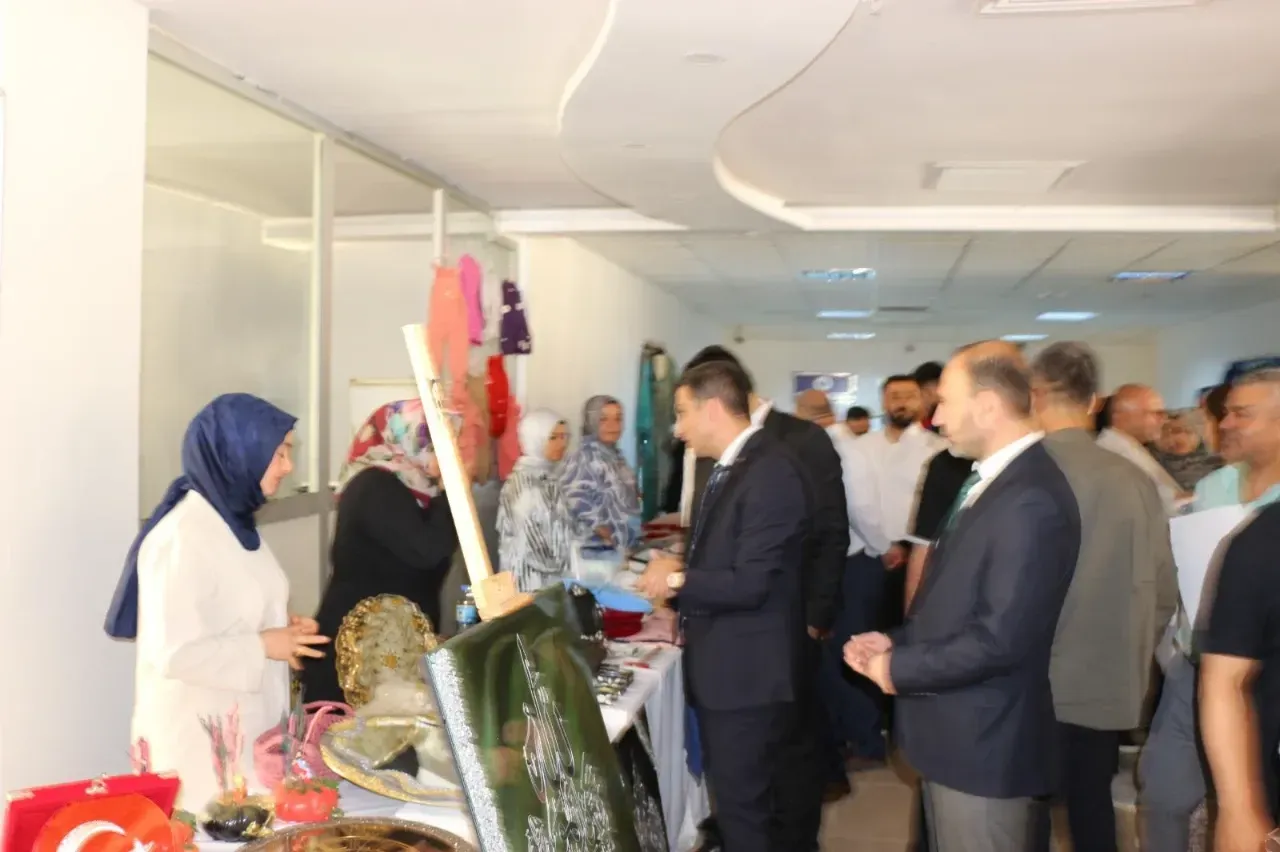 Bozova’da El Emeği Göz Nuru Sergisi Açıldı