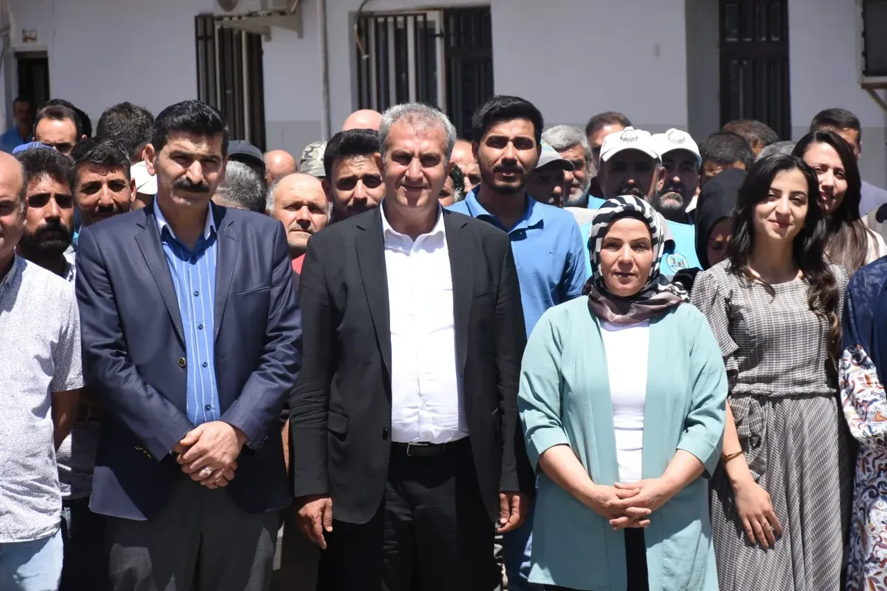 Eş Başkanlar Serhan Paydaş ve Garip Yeşil Belediye Personeliyle Bayramlaştı