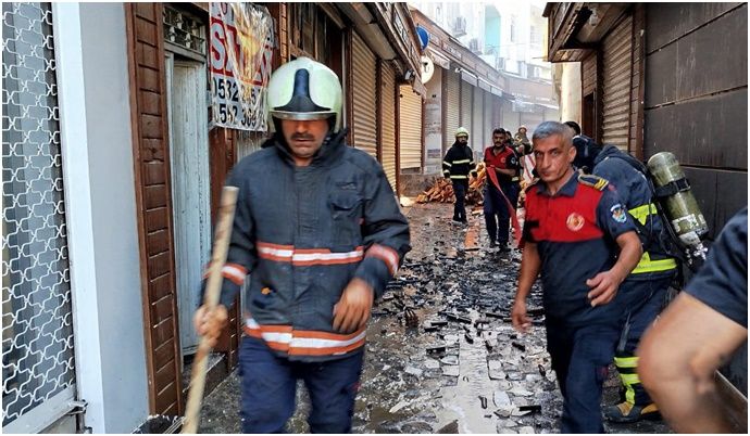Şanlıurfa’da Havai Fişek Deposunda Patlama, Mahallede Panik!